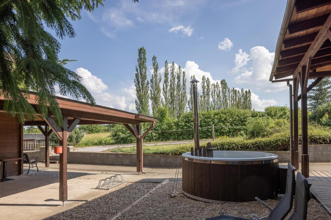 Chalupy Pod Liscim Kopcem Vrchlabí Exterior foto